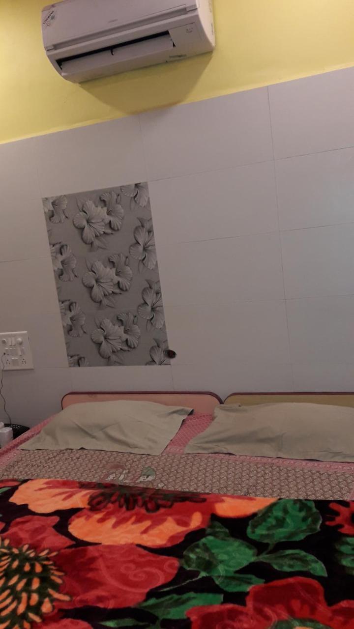 Star Guesthouse Diu Bagian luar foto